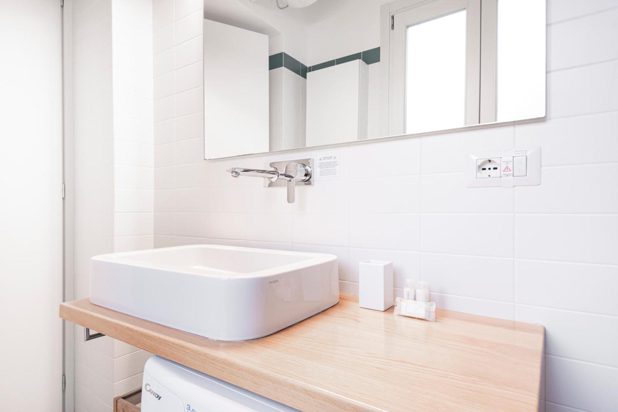 Amazing Flat Near Duomo & Colonne Di San Lorenzo By Easylife Milano Ngoại thất bức ảnh