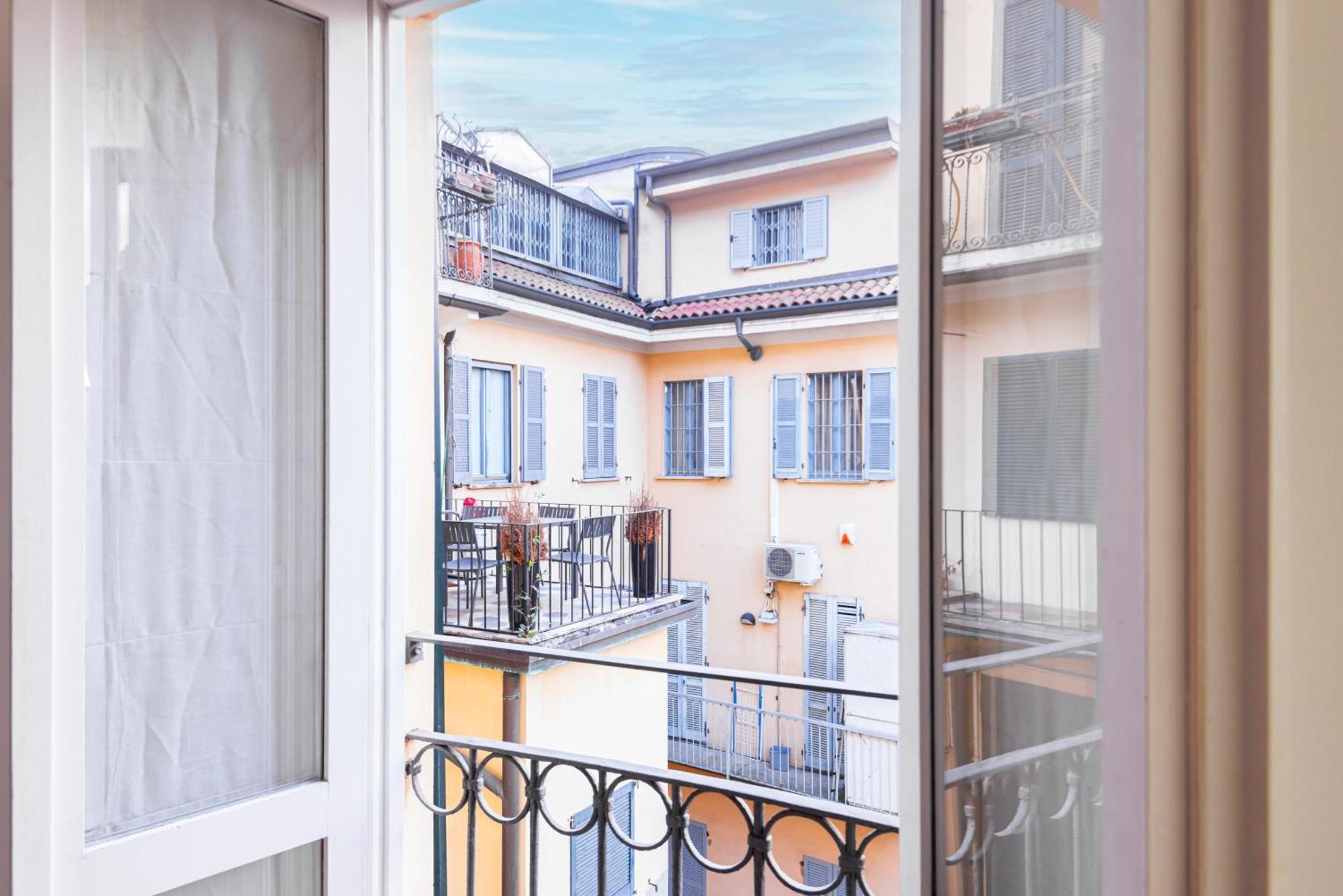 Amazing Flat Near Duomo & Colonne Di San Lorenzo By Easylife Milano Ngoại thất bức ảnh